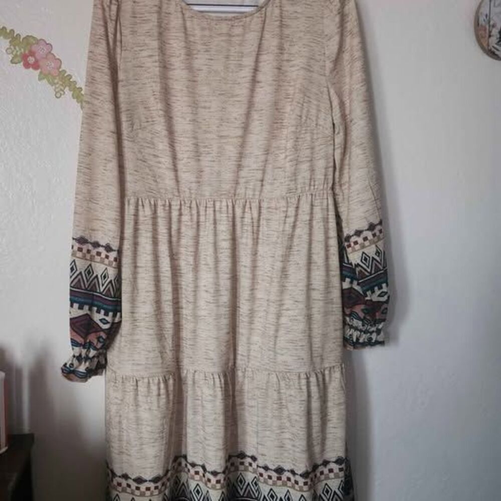 Long Sleeve Tiered Dress Geometric Aztec Pattern Size M